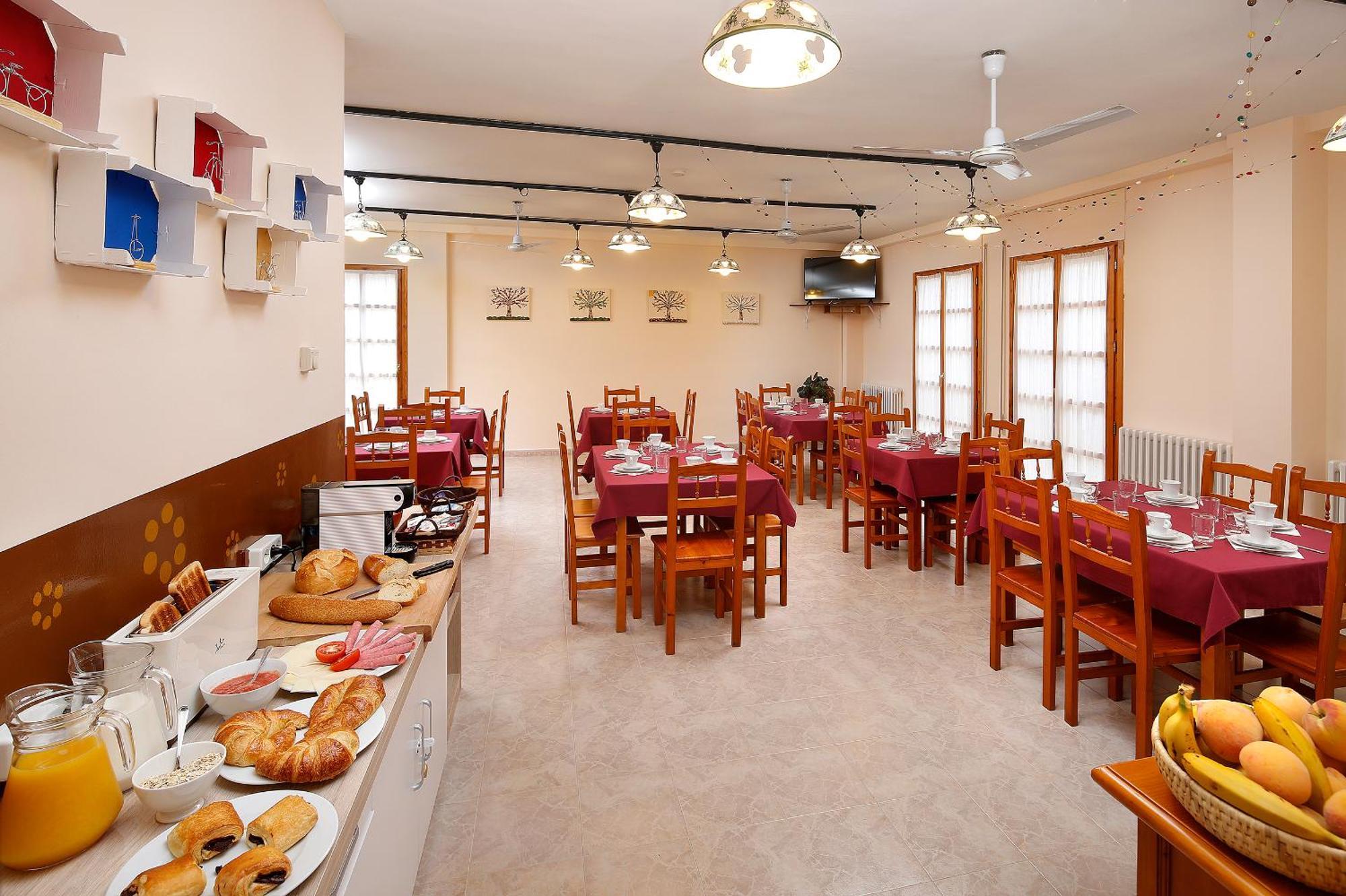 Albergue Sierra De Arbe Naval Zewnętrze zdjęcie