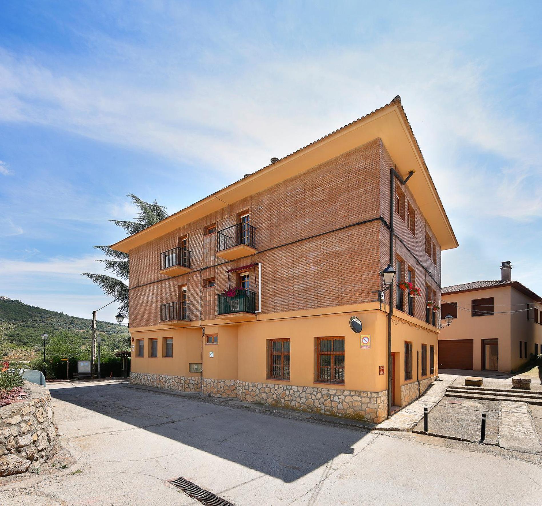 Albergue Sierra De Arbe Naval Zewnętrze zdjęcie
